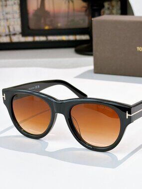 Tom Ford Sunglasses 52mm